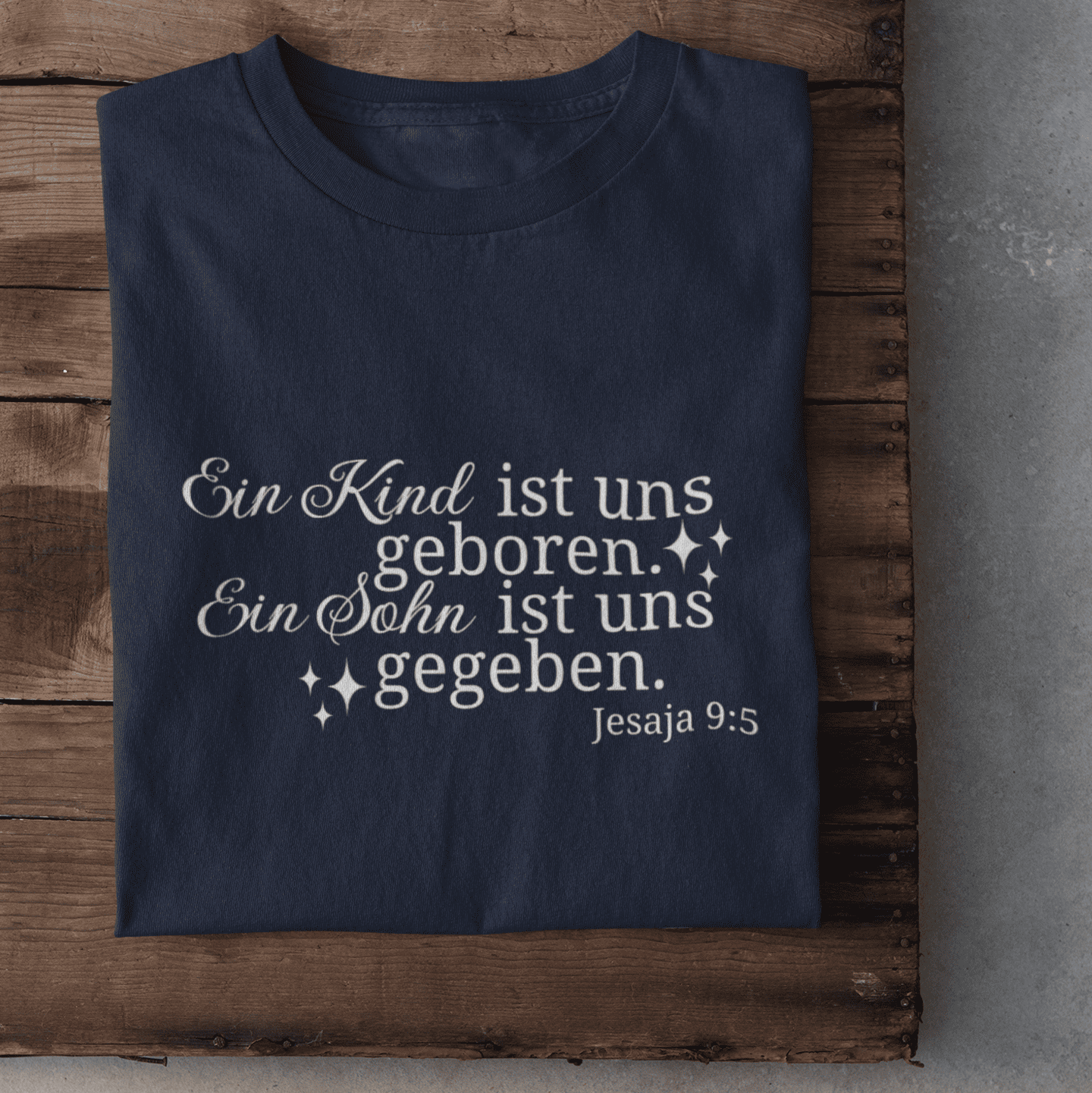 Ein Kind ist uns geboren - Herren Tshirt