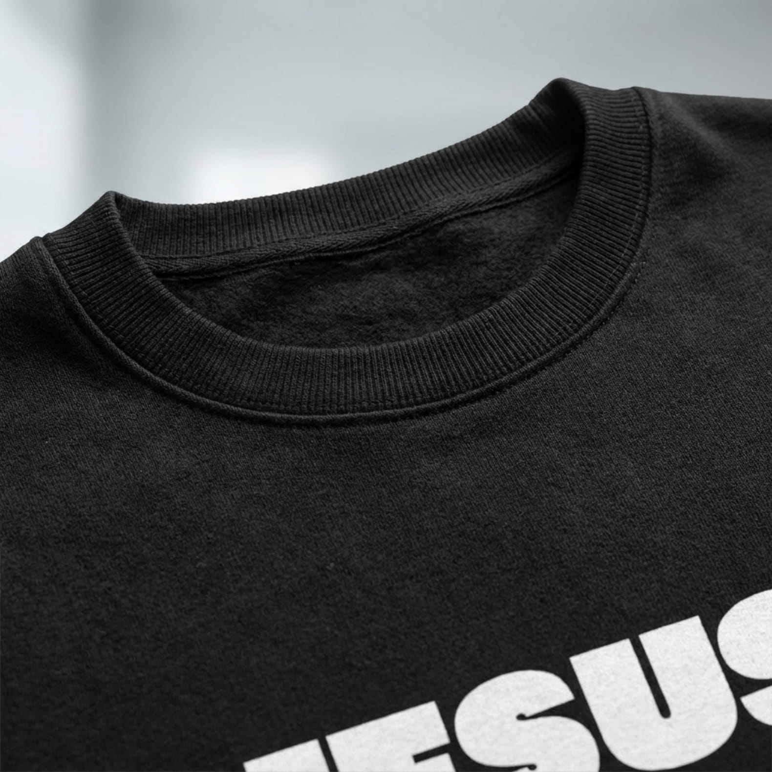 Christliches Sweatshirt Herren „Jesus Loves You“ | Christlicher Pullover mit Botschaft