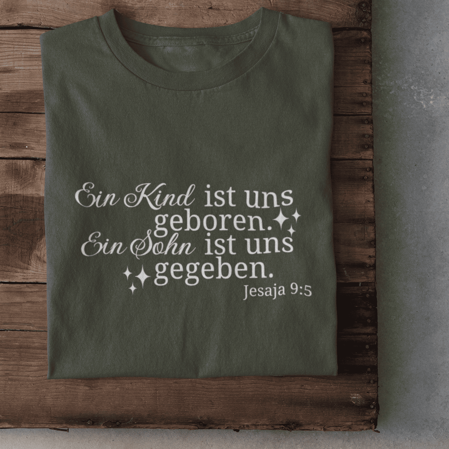 Ein Kind ist uns geboren - Herren Tshirt