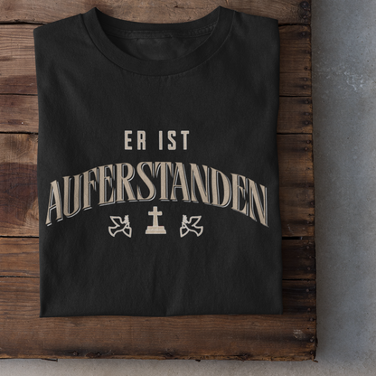 Christliches T-Shirt „Er ist auferstanden“ in Schwarz mit Kreuz und Tauben – Oster Shirt Glaube Jesus Kleidung
