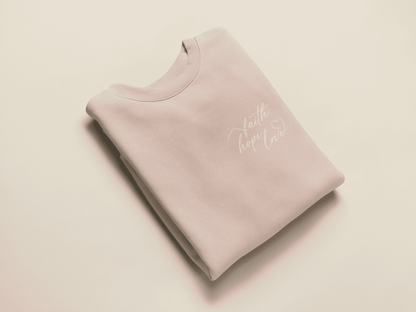 Christliches Damen Sweatshirt „Faith Hope Love“ – Glaube, Hoffnung & Liebe