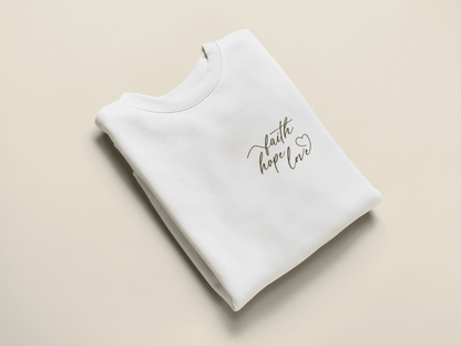 Christliches Damen Sweatshirt „Faith Hope Love“ – Glaube, Hoffnung & Liebe